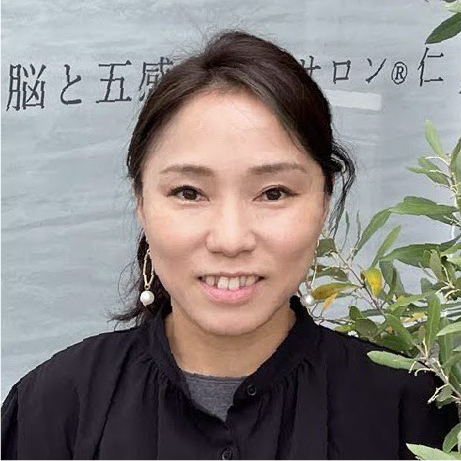 川口槙代